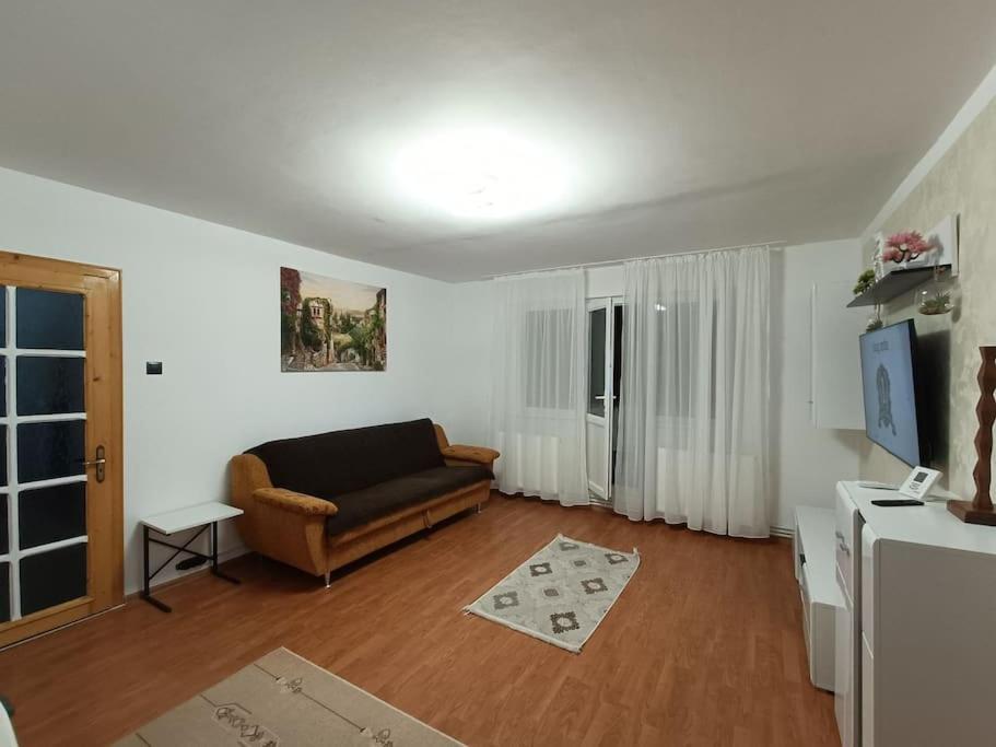 Apartament Alis2011 Buzău Exterior photo